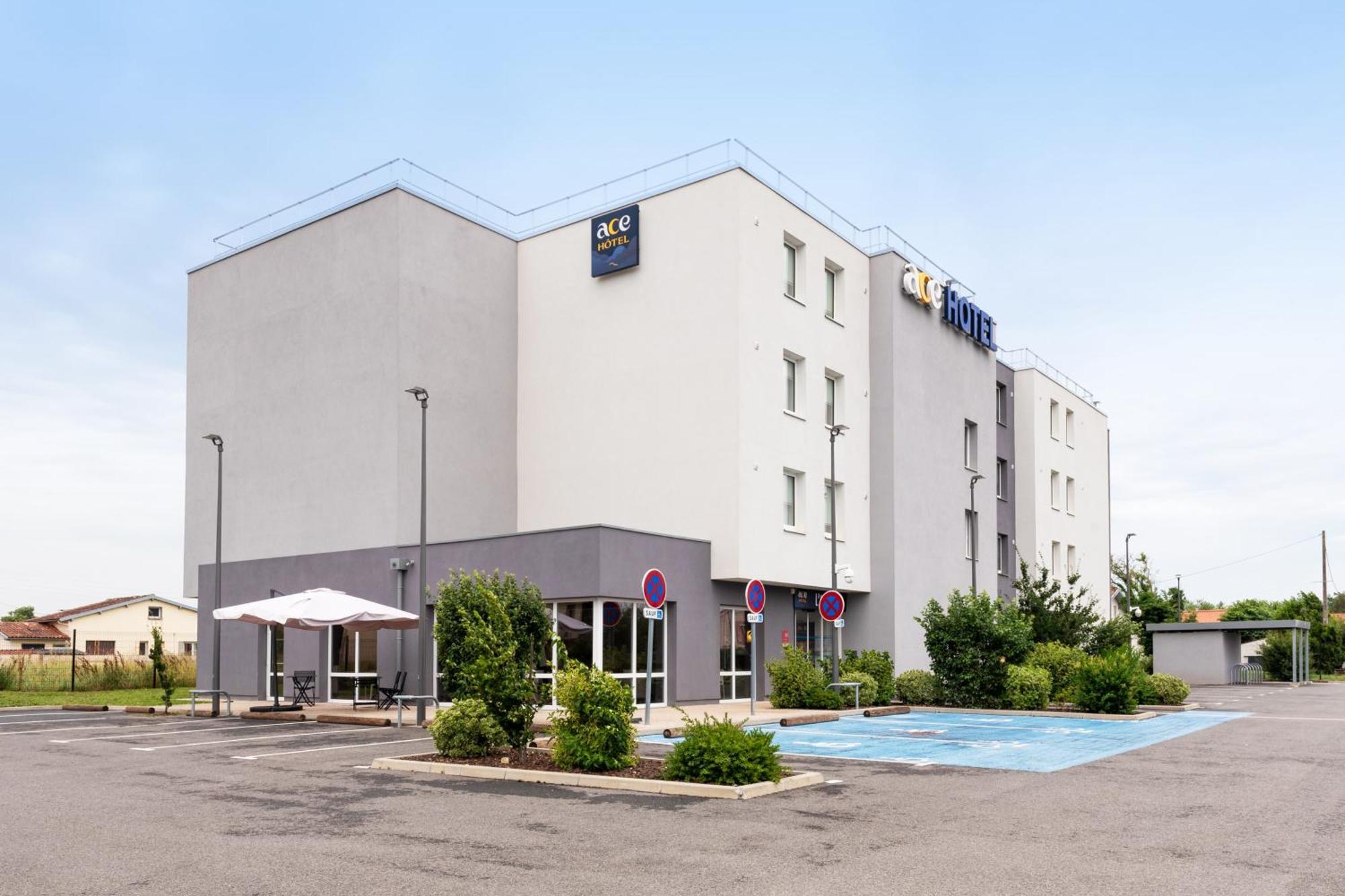 Ace Hotel Toulouse Blagnac Cornebarrieu Buitenkant foto